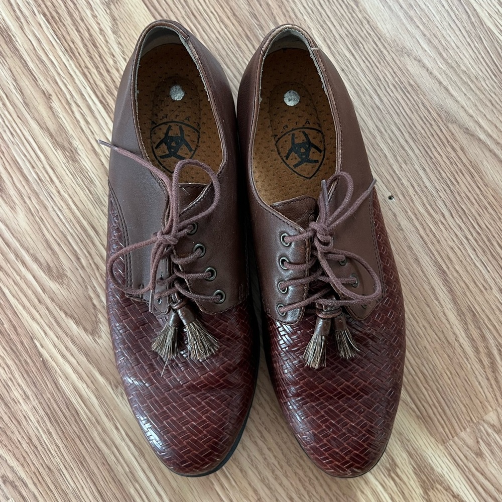 Ariat Jamie Brown woven leather lace up tassel Oxford shoes -size 8.5